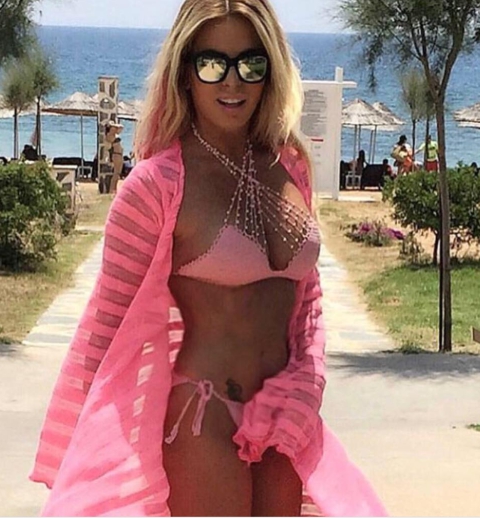 Berna Arıcı… 2018 YAZININ UZAK ARA İKON ŞAMPİYONU!... 92