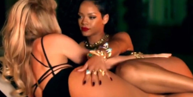 Rihanna... "KALÇALARIMI KAYBETMEK İSTEMİYORUM"!.. 10