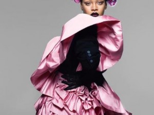 Rihanna... "KALÇALARIMI KAYBETMEK İSTEMİYORUM"!..