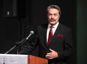 ÜNLÜ İSİMLERİN HİÇ BİLİNMEYEN TUHAF ALIŞKANLIKLARI... 8