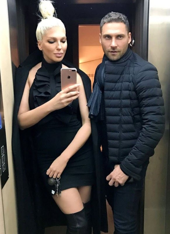 JELENA KARLEUSA RİNGE ÇIKTI... 11