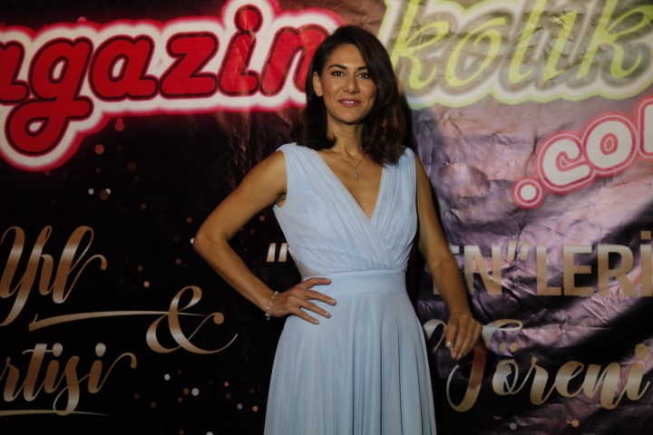 Magazinkolik 11. Yıl... KIRMIZI HALIDA ŞIKLIK YARIŞI 13