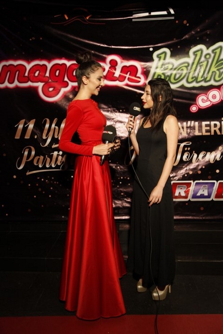 Magazinkolik 11. Yıl... KIRMIZI HALIDA ŞIKLIK YARIŞI 9