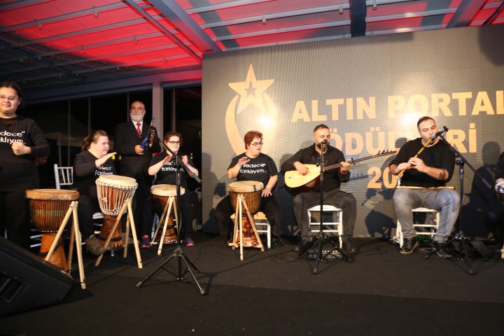 “ALTIN PORTAL” ÖDÜLLERİ ÇOK RENKLİ GÖRÜNTÜLERLE DAĞITILDI… 15