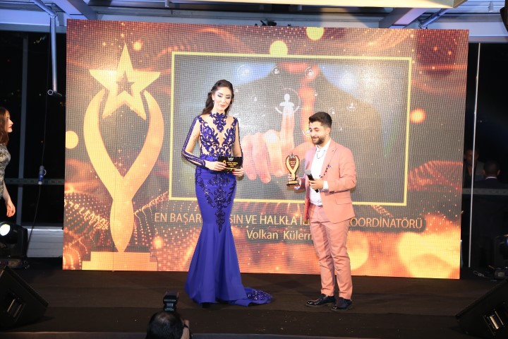 “ALTIN PORTAL” ÖDÜLLERİ ÇOK RENKLİ GÖRÜNTÜLERLE DAĞITILDI… 35