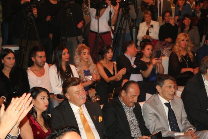 “ALTIN PORTAL” ÖDÜLLERİ ÇOK RENKLİ GÖRÜNTÜLERLE DAĞITILDI… 44