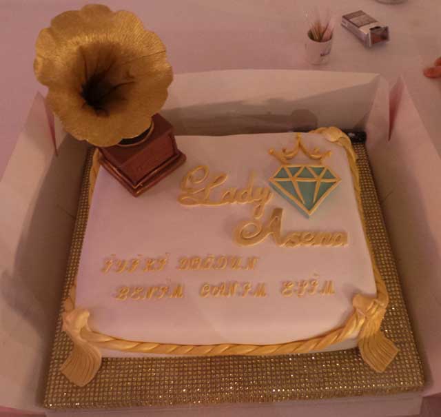 Asena Dere... DİLLERE DESTAN DOĞUM GÜNÜ! 17