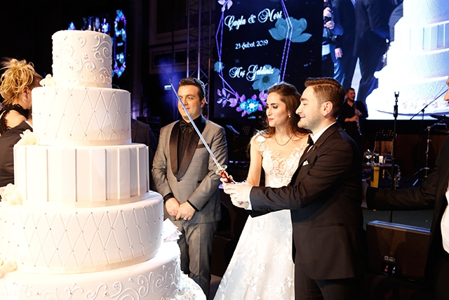 Çağla - Mert Kadığlu... RÜYA GİBİ BİR DÜĞÜNLE EVLENDİLER! 18