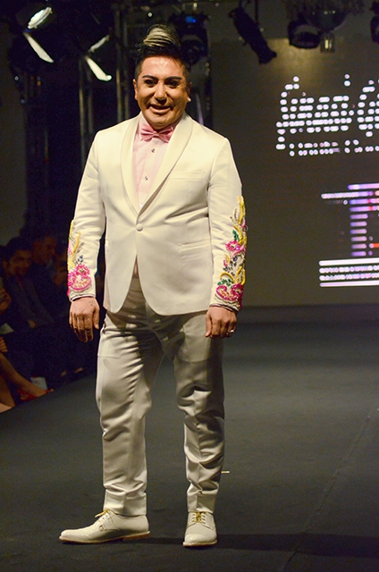 ŞİNASİ GÜNAYDIN İLE TÜRKİYE'NİN KARİZMALARI! 10