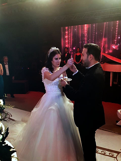 Ömür Gedik... KIZINI EVLENDİRDİ! 10