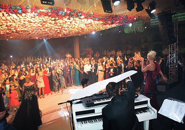 Ömür Gedik... KIZINI EVLENDİRDİ! 17