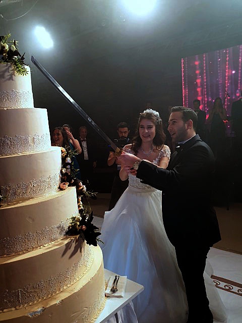 Ömür Gedik... KIZINI EVLENDİRDİ! 9