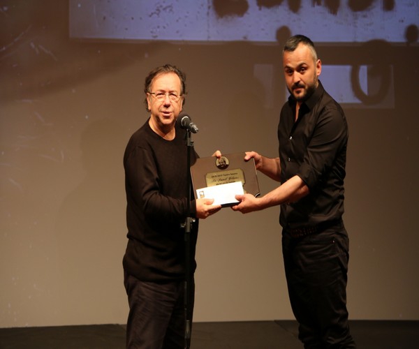 Savaş Dinçel Tiyatro Ödülleri... ÖDÜLLER SAHİPLERİNİ BULDU!.. 13