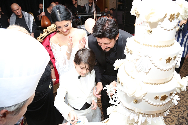 Ekin... OĞLUNA MUHTEŞEM SÜNNET DÜĞÜNÜ! 12