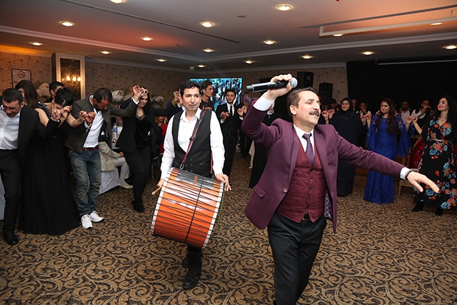 Ekin... OĞLUNA MUHTEŞEM SÜNNET DÜĞÜNÜ! 15