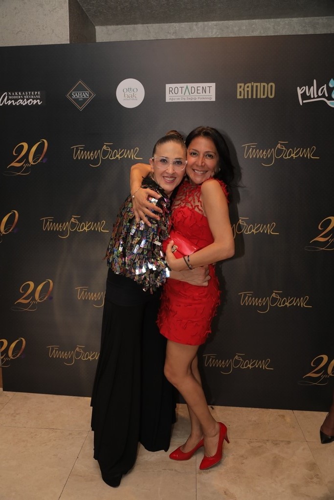 Tümay Özokur... MESLEKTE 20. YILINI KUTLADI!.. 16