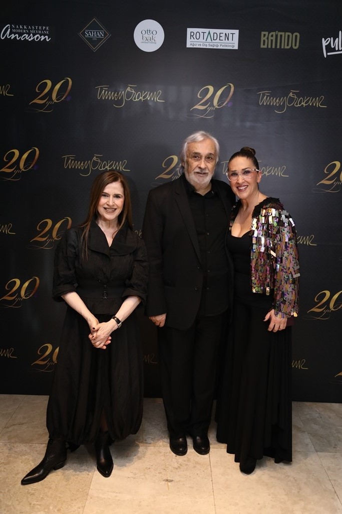 Tümay Özokur... MESLEKTE 20. YILINI KUTLADI!.. 21