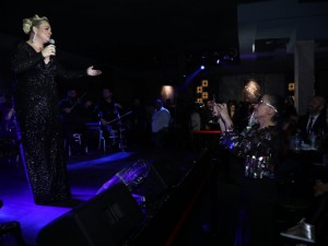 Tümay Özokur... MESLEKTE 20. YILINI KUTLADI!..