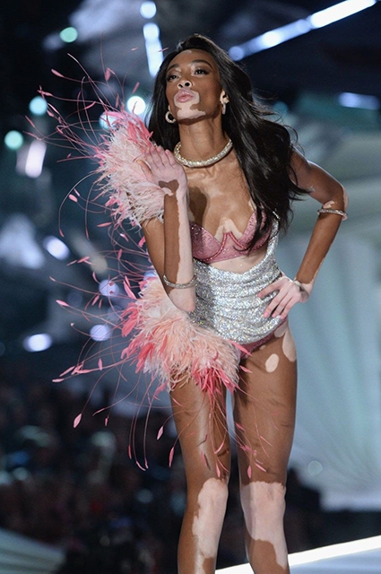 Victoria’s Secret... YILBAŞI ŞOVU İÇİN SÜRPRİZ KARAR!