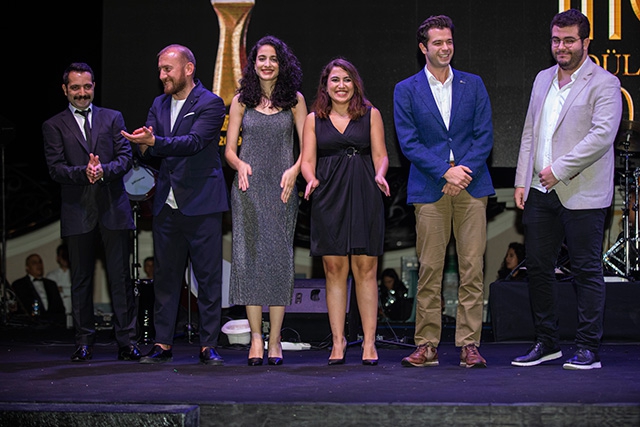 Moonlife Yılın En İyileri...KIBRIS'TA 7 YILDIZLI ÖDÜL TÖRENİ! 15