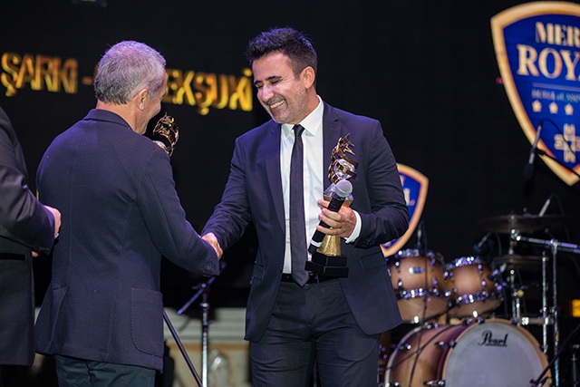 Moonlife Yılın En İyileri...KIBRIS'TA 7 YILDIZLI ÖDÜL TÖRENİ! 17