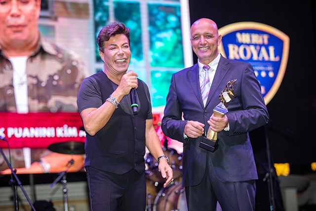 Moonlife Yılın En İyileri...KIBRIS'TA 7 YILDIZLI ÖDÜL TÖRENİ! 26