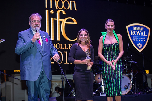 Moonlife Yılın En İyileri...KIBRIS'TA 7 YILDIZLI ÖDÜL TÖRENİ!