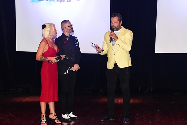 BÜLBÜLLER HAYCANLAR İÇİN ŞAKIDI! 24