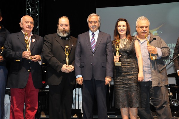 Kıbrıs Genç TV... 18. KURULUŞ YILDÖNÜMÜNE YAKIŞAN ŞAŞALI BİR ÖDÜL TÖRENİ 11