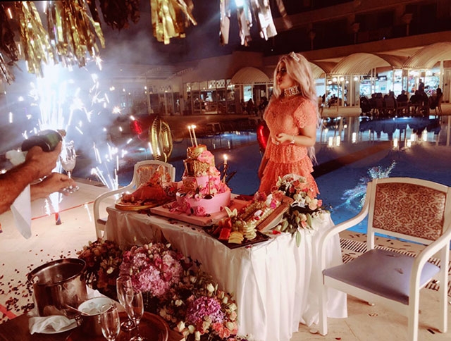 YERLİ PARİS HİLTON'UN MUHTEŞEM YAŞGÜNÜ! 8