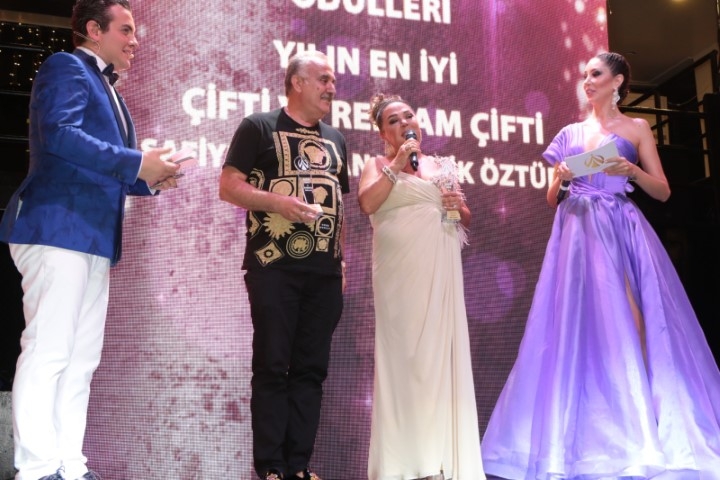 Altın Zirve ve Kariyer Ödülleri ... PANDEMİ SONRASI İLK ÖDÜL TÖRENİ 14