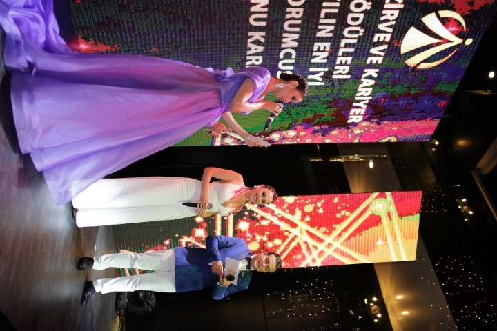 Altın Zirve ve Kariyer Ödülleri ... PANDEMİ SONRASI İLK ÖDÜL TÖRENİ 15