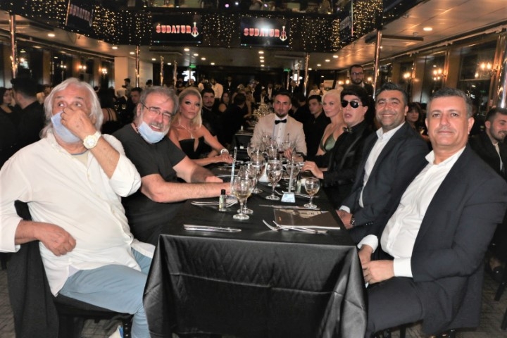 Altın Zirve ve Kariyer Ödülleri ... PANDEMİ SONRASI İLK ÖDÜL TÖRENİ 26