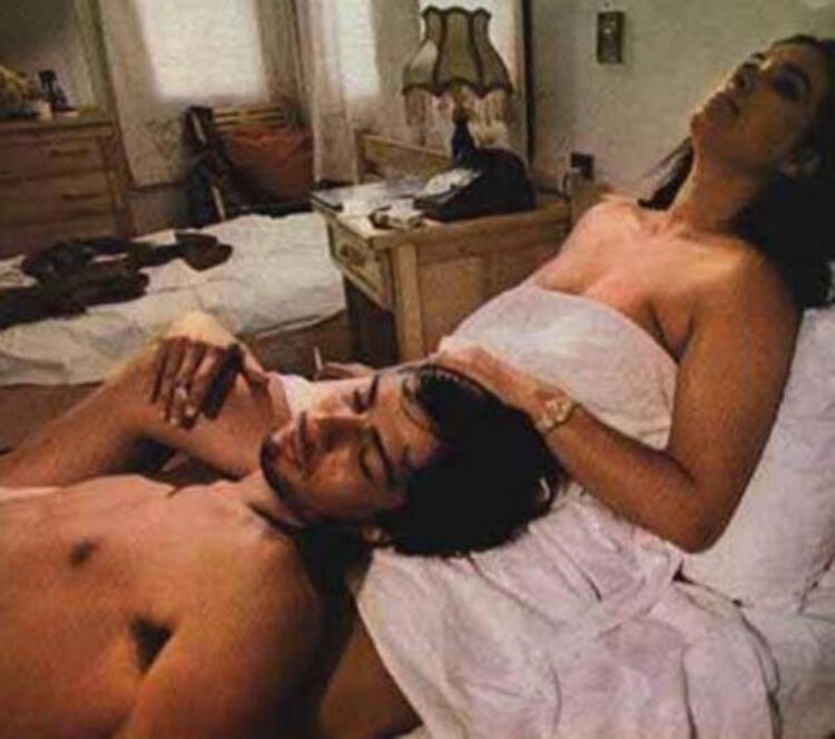 EFSANE OYUNCULARIN OLAY POZLARI 12