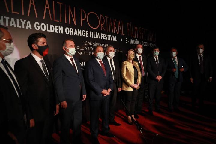 57. Antalya Altın Portakal Film Festivali... ALTIN PORTAKALLAR SAHİPLERİNİ BULDU! 4