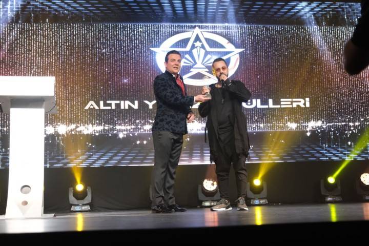 “ALTIN YILDIZ 2020 ÖDÜLLERİ” SAHİPLERİNİ BULDU! 34