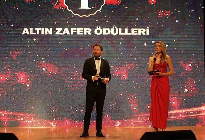 1. ALTIN ZAFER ÖDÜL TÖRENİ’NDE ZAFER ONLARIN OLDU! 15