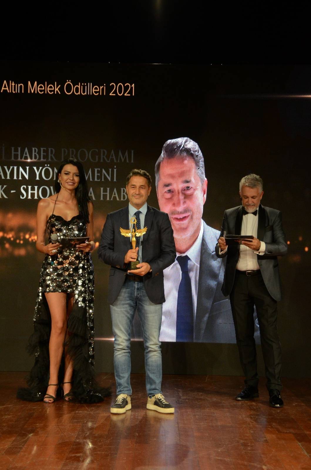 Altın Melek Ödülleri 2021… YILDIZ YAĞMURUYLA SAHİPLERİNİ BULDU 11