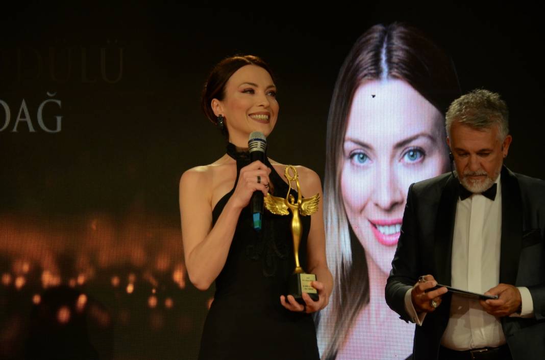 Altın Melek Ödülleri 2021… YILDIZ YAĞMURUYLA SAHİPLERİNİ BULDU 18