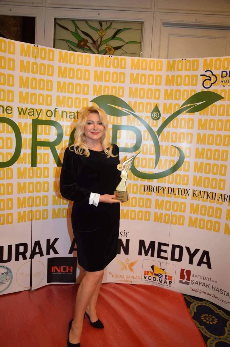 Mood Dergisi… ÖDÜL GECESİNE ÜNLÜ YAĞMURU