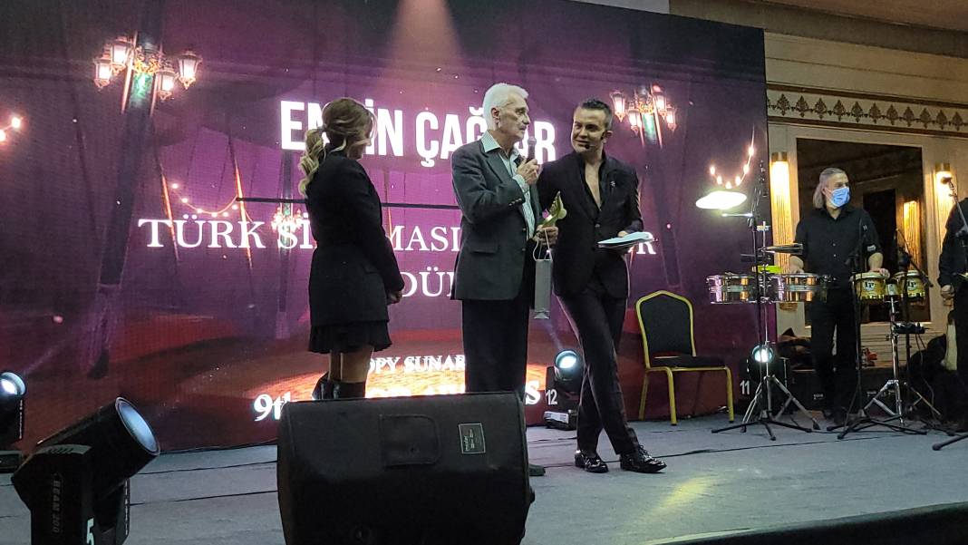 Mood Dergisi… ÖDÜL GECESİNE ÜNLÜ YAĞMURU 9