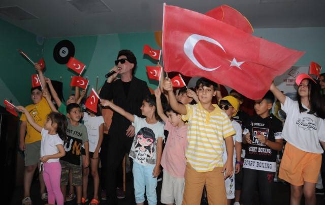 MY SWEET HOME, 1 YILINI VE ZAFER BAYRAMINI YILMAZ MORGÜL İLE KUTLADI...