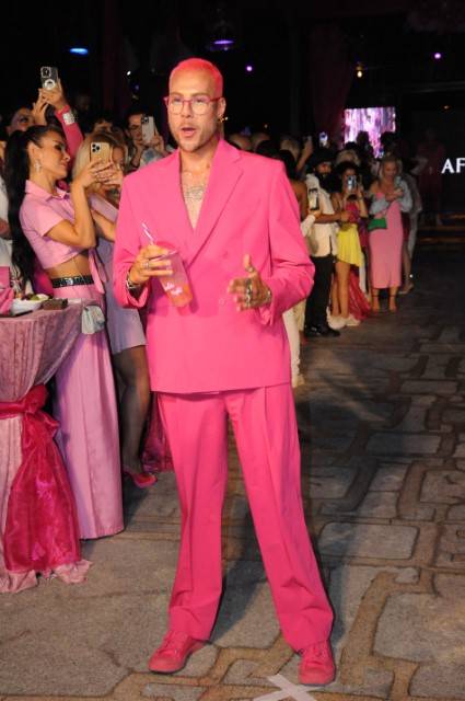 İSTANBUL BOĞAZI’NDA BARBİE FIRTINASI 11