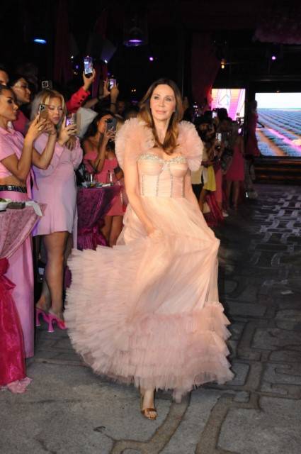 İSTANBUL BOĞAZI’NDA BARBİE FIRTINASI 8