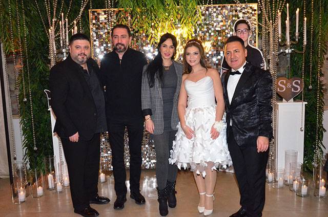 Seda Bozkurt - Sedat Sakarya... İKİZ KARDEŞLERE GÖRKEMLİ 40. DOĞUM GÜNÜ! 1