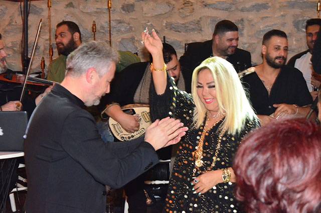 Seda Bozkurt - Sedat Sakarya... İKİZ KARDEŞLERE GÖRKEMLİ 40. DOĞUM GÜNÜ! 14