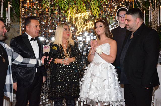 Seda Bozkurt - Sedat Sakarya... İKİZ KARDEŞLERE GÖRKEMLİ 40. DOĞUM GÜNÜ! 4