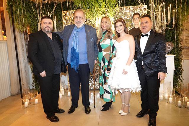 Seda Bozkurt - Sedat Sakarya... İKİZ KARDEŞLERE GÖRKEMLİ 40. DOĞUM GÜNÜ! 8