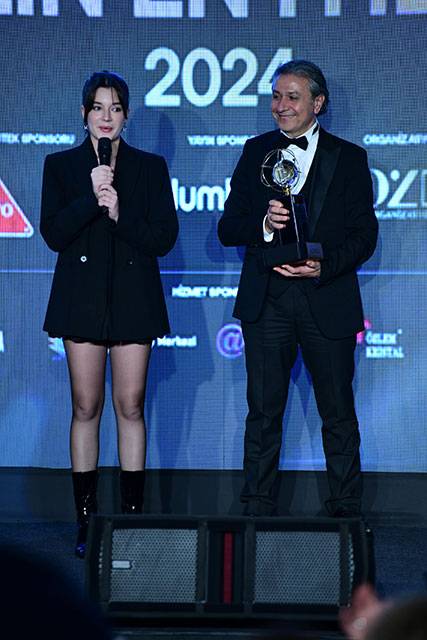 Magazinci.com 24.Yıl Yılın En İyileri Ödüllleri... SAHİPLERİNİ BULDU! 11