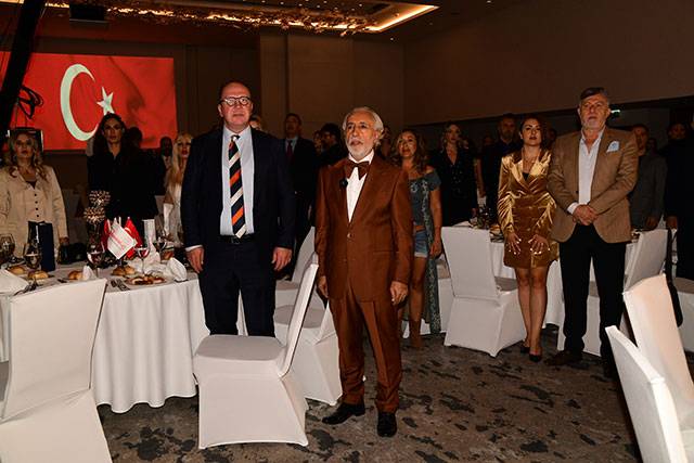 Magazinci.com 24.Yıl Yılın En İyileri Ödüllleri... SAHİPLERİNİ BULDU! 19